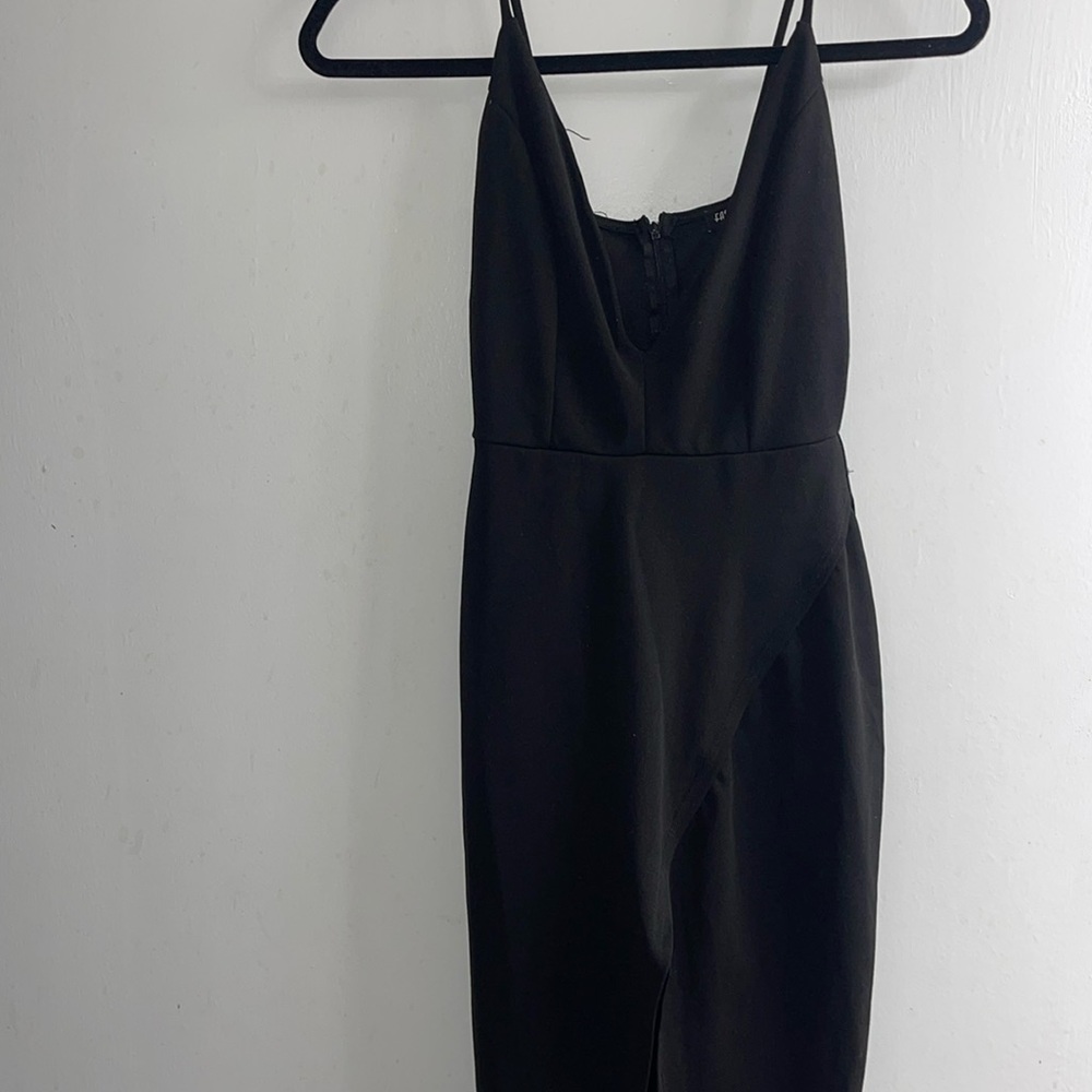 Simple black dress with slit